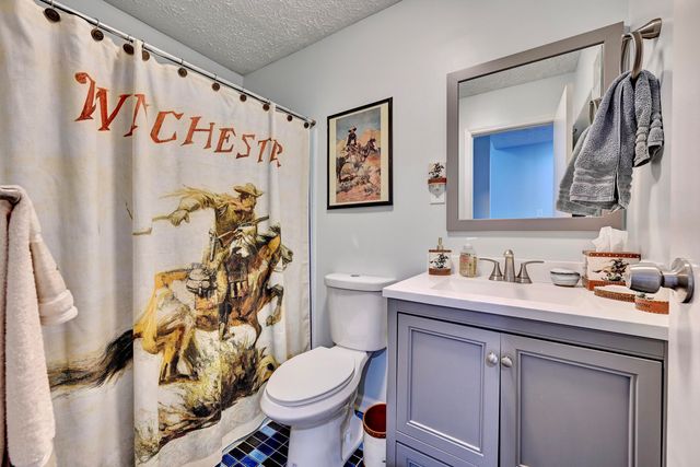 8657 Valleyview Drive, Florence, KY 41042