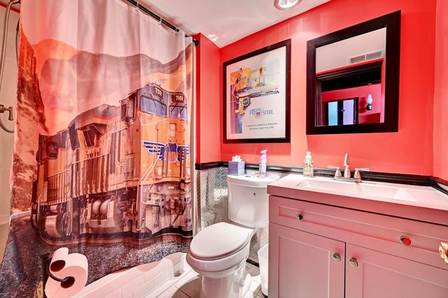 8657 Valleyview Drive, Florence, KY 41042