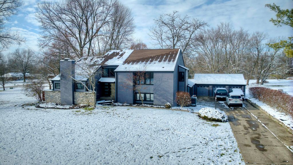 8657 Valleyview Drive, Florence, KY 41042