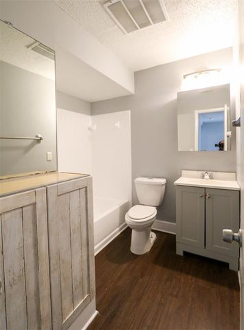 1810 E 143RD AVENUE 3, Tampa, FL 33613