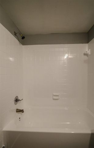 1810 E 143RD AVENUE 3, Tampa, FL 33613