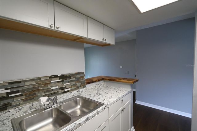 1810 E 143RD AVENUE 3, Tampa, FL 33613