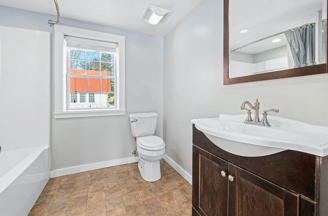 593 New Hampshire Route 10, Orford, NH 03777