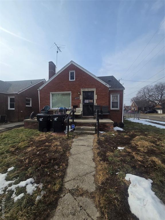 18715 Albion Street, Detroit, MI 48234