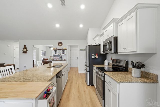 6512 Benelli Dr, Milton, FL 32570
