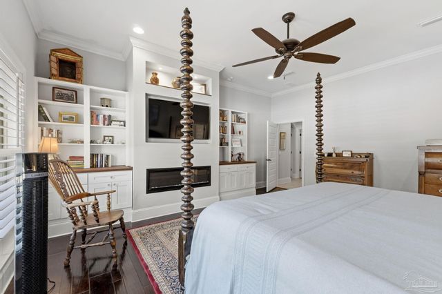 5696 Abbington Ln, Milton, FL 32583