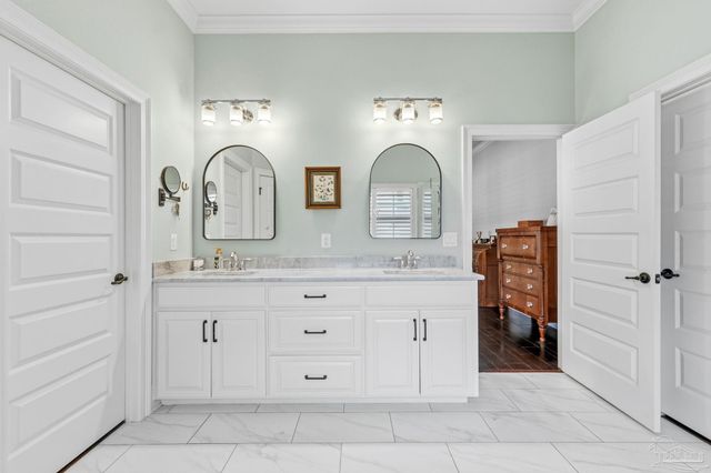 5696 Abbington Ln, Milton, FL 32583