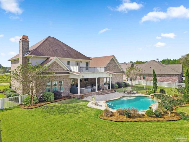 5696 Abbington Ln, Milton, FL 32583