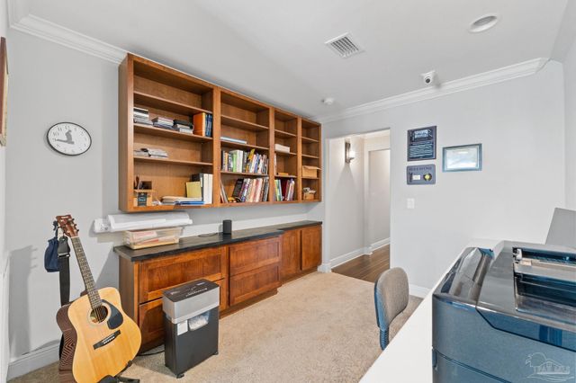 5696 Abbington Ln, Milton, FL 32583