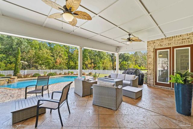 5696 Abbington Ln, Milton, FL 32583