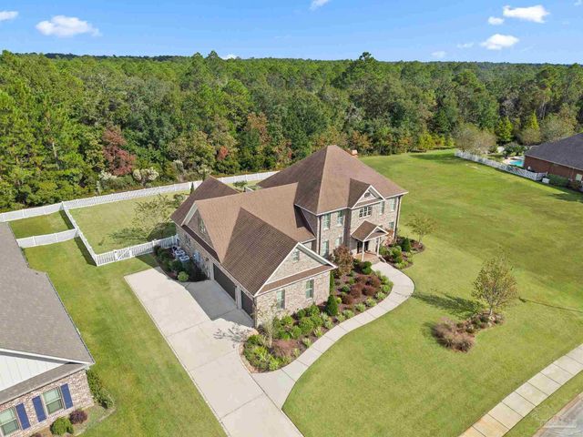 5696 Abbington Ln, Milton, FL 32583