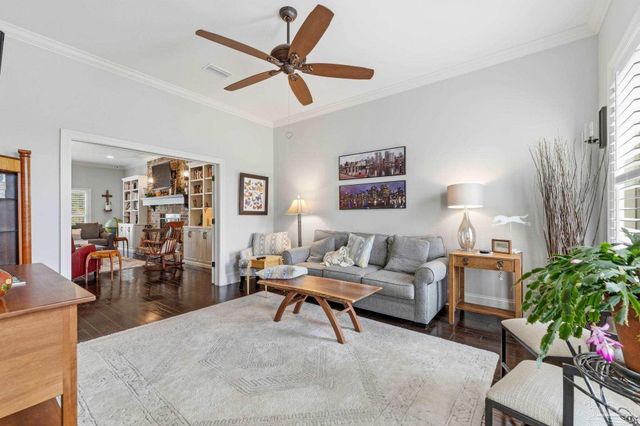 5696 Abbington Ln, Milton, FL 32583