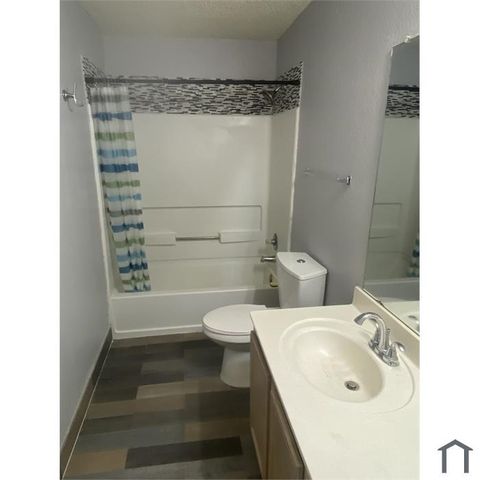 2001 Barton Springs Drive, Corinth, TX 76210