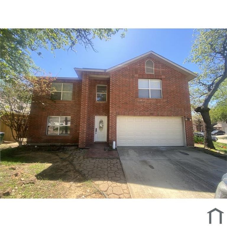2001 Barton Springs Drive, Corinth, TX 76210