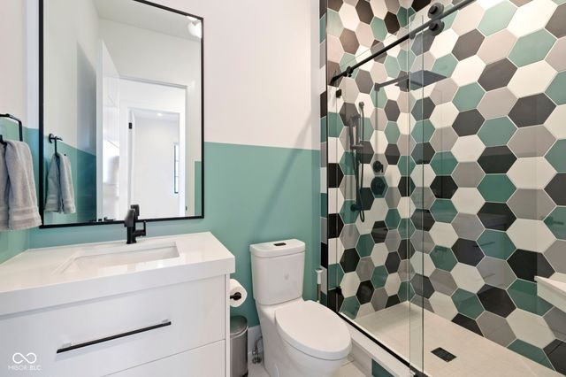 15377 Grassy Creek Lane, Carmel, IN 46033