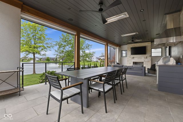 15377 Grassy Creek Lane, Carmel, IN 46033