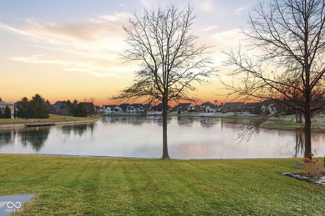 15377 Grassy Creek Lane, Carmel, IN 46033