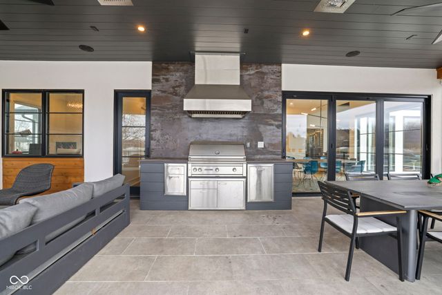 15377 Grassy Creek Lane, Carmel, IN 46033