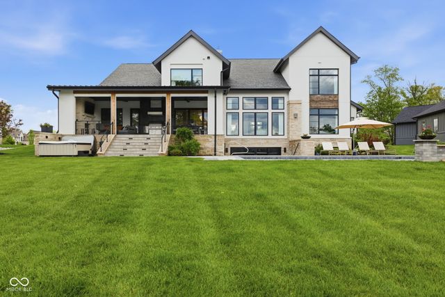 15377 Grassy Creek Lane, Carmel, IN 46033