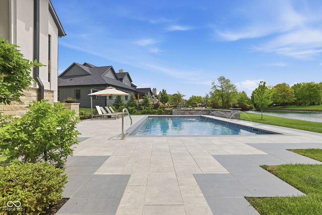 15377 Grassy Creek Lane, Carmel, IN 46033
