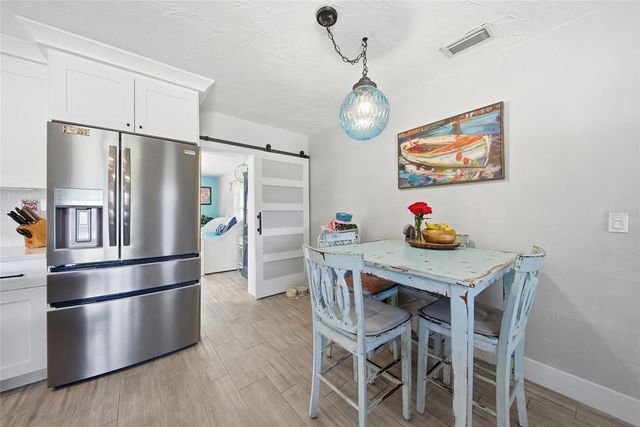 5548 CEDAR STREET NE, St Petersburg, FL 33703