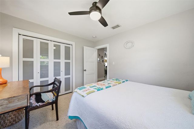5548 CEDAR STREET NE, St Petersburg, FL 33703