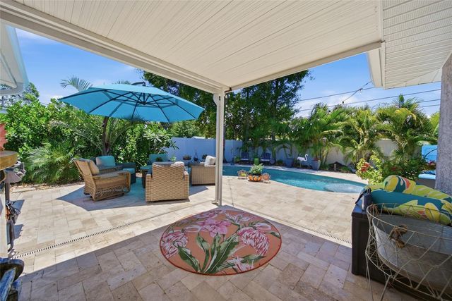 5548 CEDAR STREET NE, St Petersburg, FL 33703