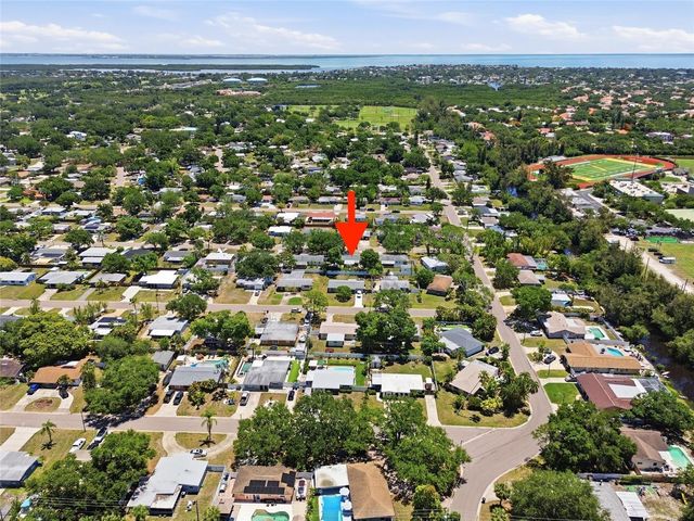 5548 CEDAR STREET NE, St Petersburg, FL 33703