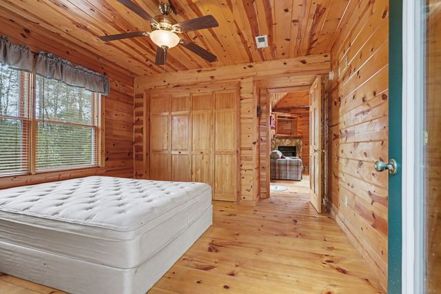 105 Cozy Pine Lane, Murphy, NC 28906