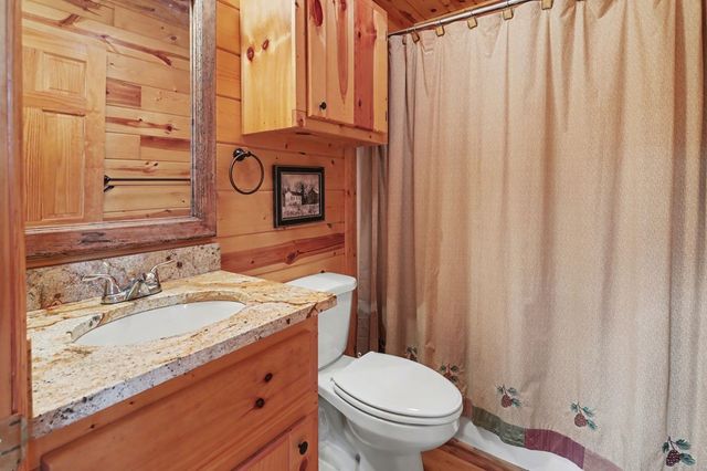 105 Cozy Pine Lane, Murphy, NC 28906