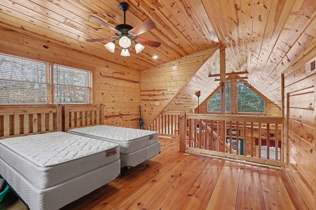 105 Cozy Pine Lane, Murphy, NC 28906