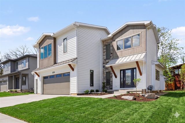 2351 Elinor Lane 2A, East Grand Rapids, MI 49506