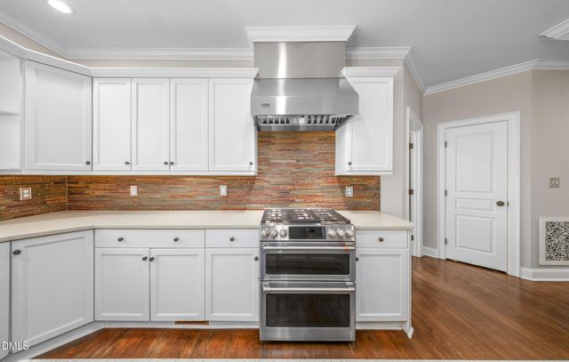 605 Edburton Court, Hillsborough, NC 27278