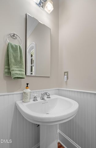 605 Edburton Court, Hillsborough, NC 27278