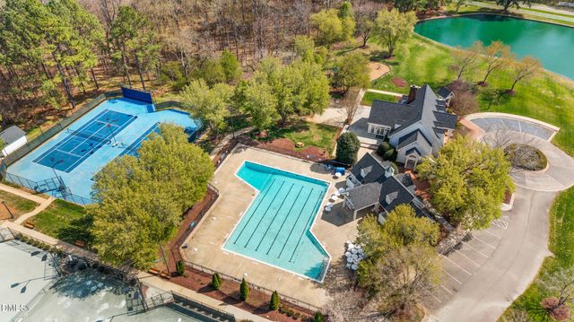 605 Edburton Court, Hillsborough, NC 27278