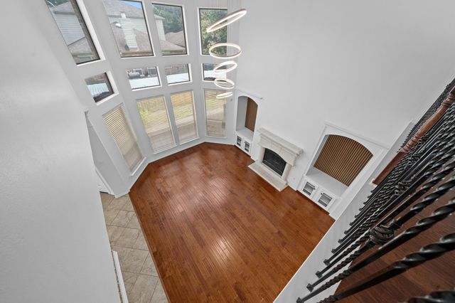 9422 Shelbourne Meadows Drive, Houston, TX 77095