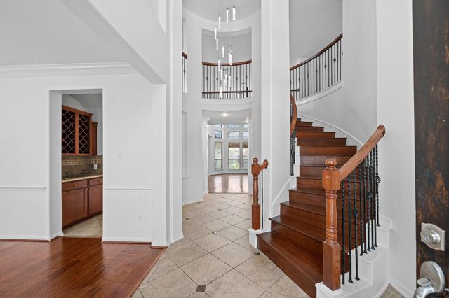 9422 Shelbourne Meadows Drive, Houston, TX 77095