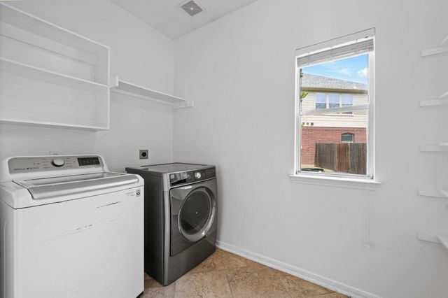 9422 Shelbourne Meadows Drive, Houston, TX 77095