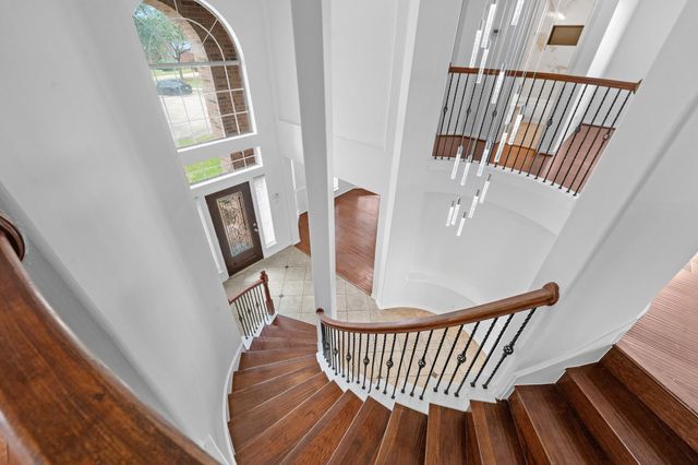 9422 Shelbourne Meadows Drive, Houston, TX 77095