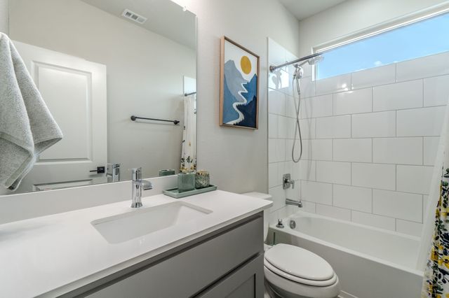 3105 Lionsgate Drive, Argyle, TX 76226