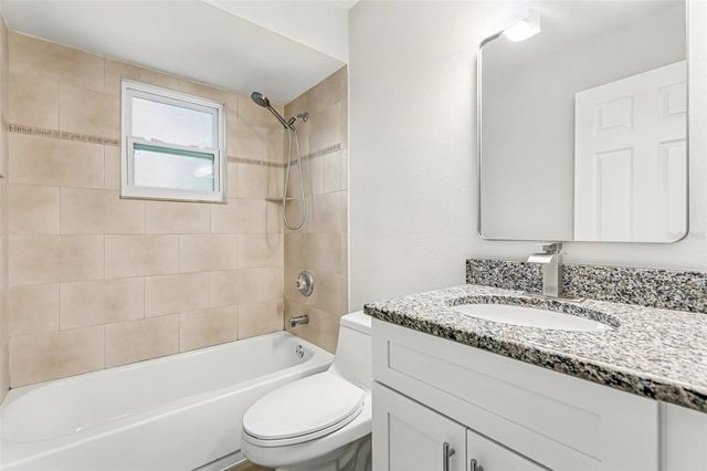 3993 HINA DRIVE, Sarasota, FL 34241