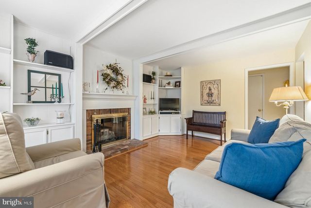 8739 ARLEY DR, Springfield, VA 22153