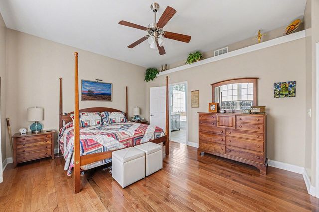 975 Woodsedge Drive, Erlanger, KY 41018