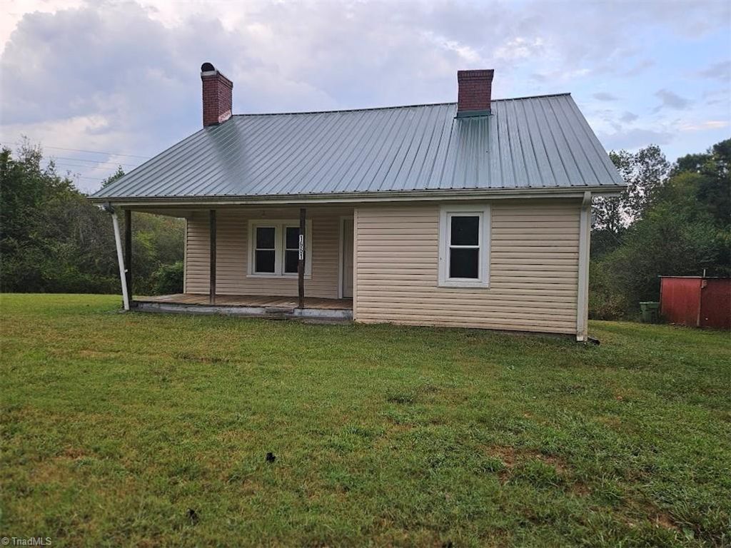 1661 River Siloam Road, Siloam, NC 27047