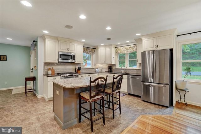 537 MILLER RD, Elizabethtown, PA 17022
