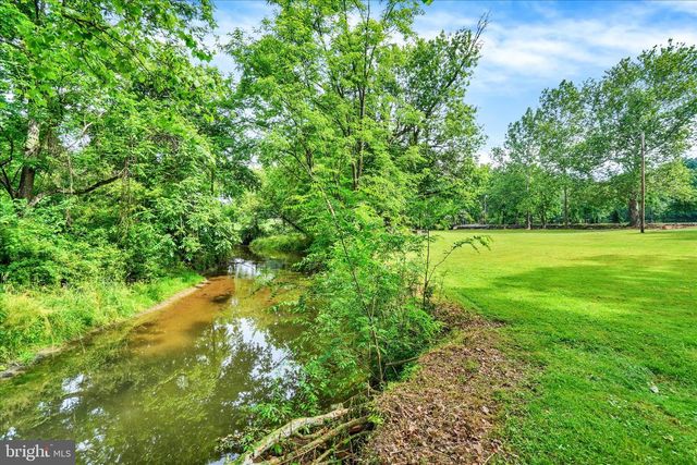 537 MILLER RD, Elizabethtown, PA 17022