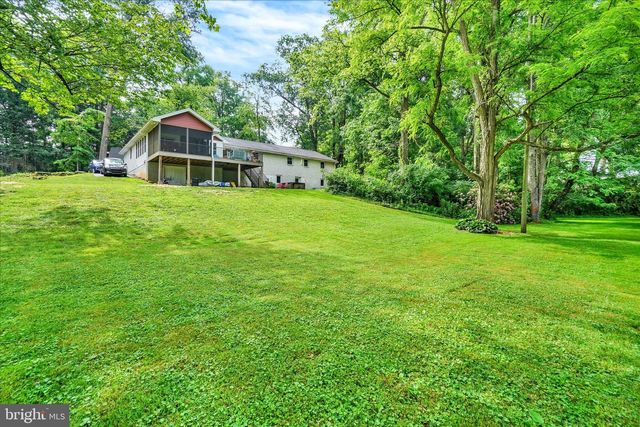 537 MILLER RD, Elizabethtown, PA 17022