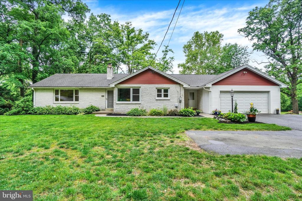 537 MILLER RD, Elizabethtown, PA 17022