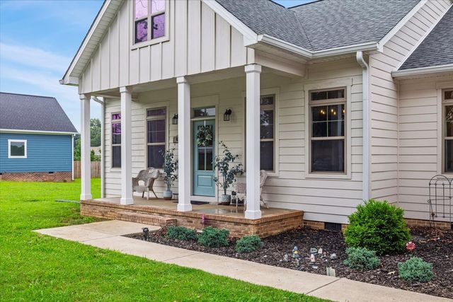 67 Beuerlein Cir, Lawrenceburg, TN 38464