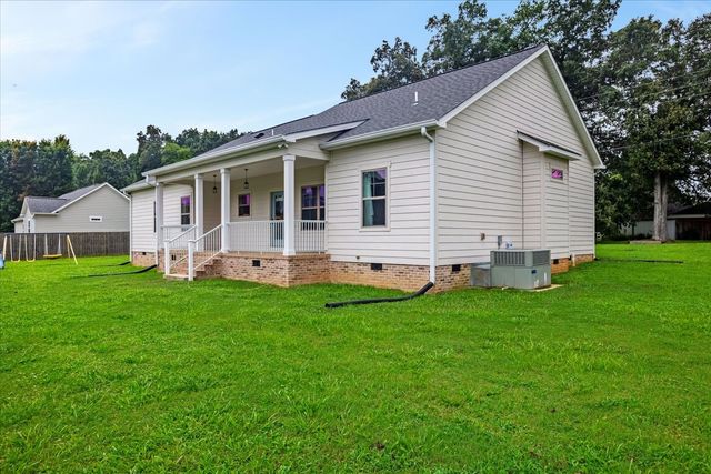 67 Beuerlein Cir, Lawrenceburg, TN 38464